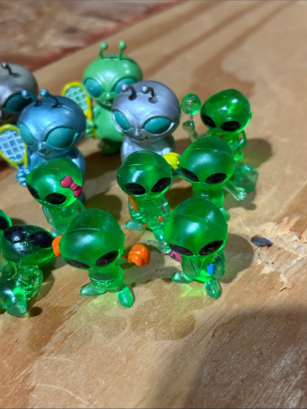 Vintage Mini Alien Sports Figures - Picture 3 of 3